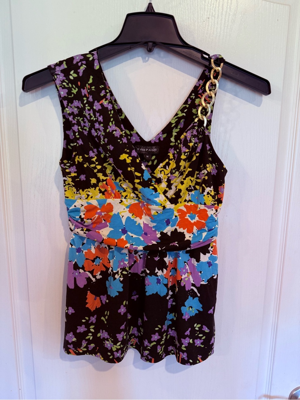 Rampage y2k 2000 sleeveless black vibrant floral gold chain strap detail medium